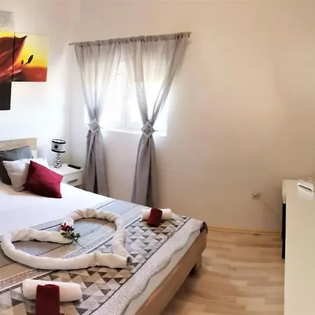 Apartman Luka Vodice Exterior photo